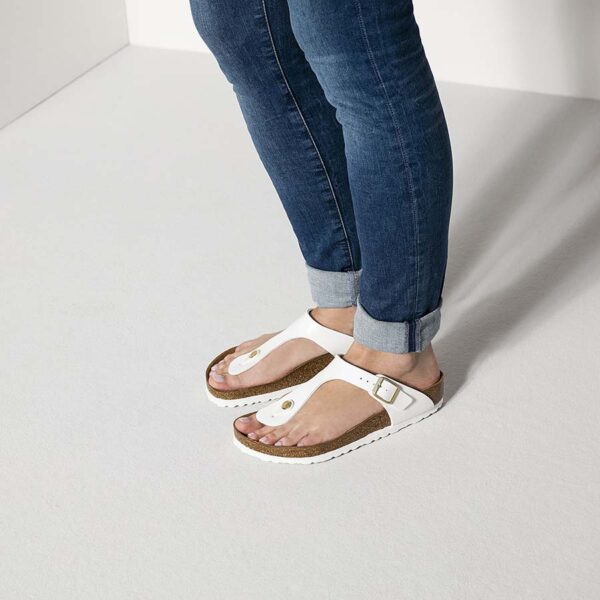 Birkenstock Gizeh white patent 8 medium Retail store buyout so may have slight imperfections 