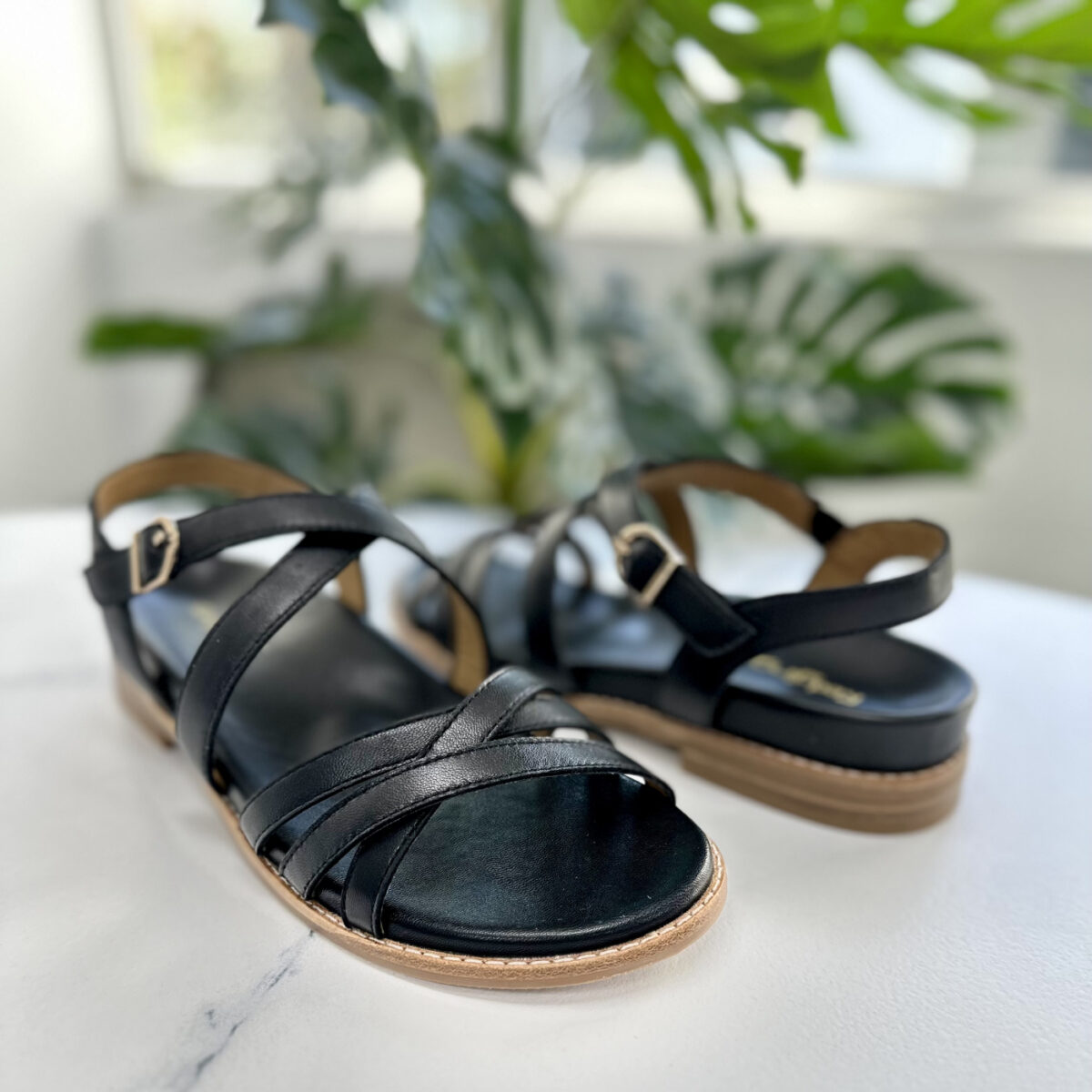 Genella Sandal, Black