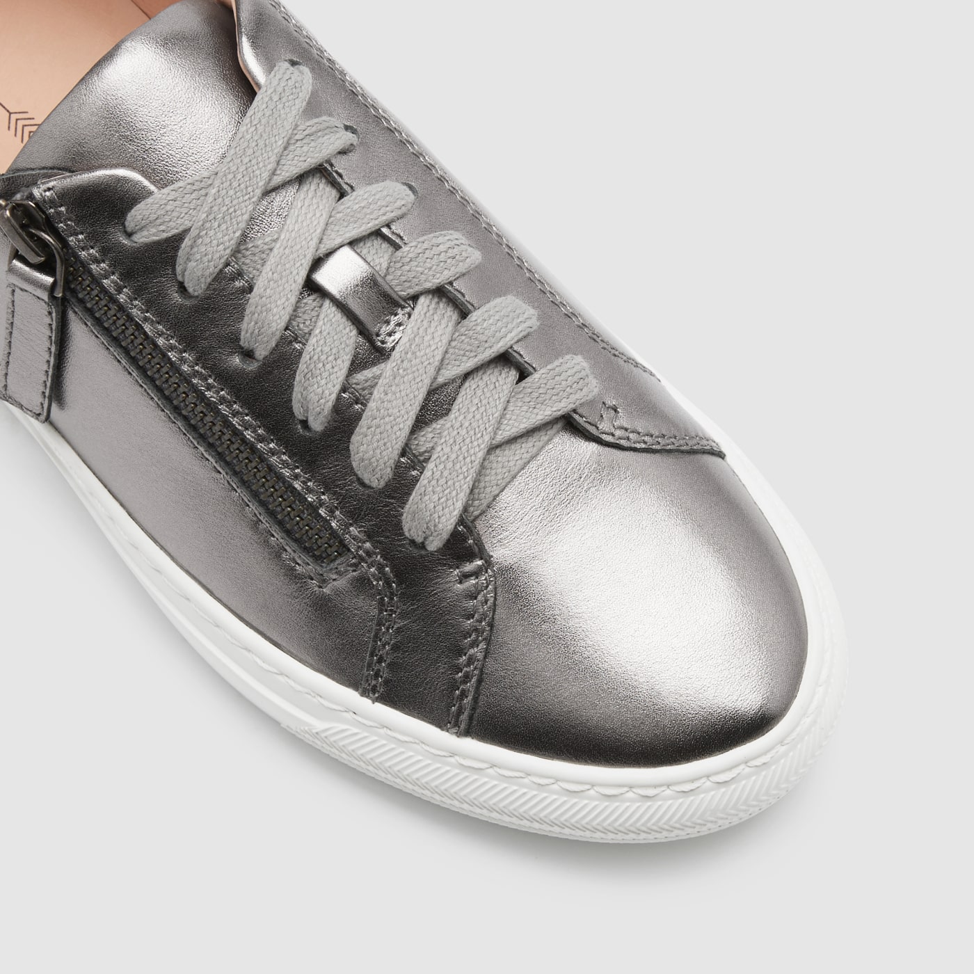 Billie - Gunmetal - Image 4