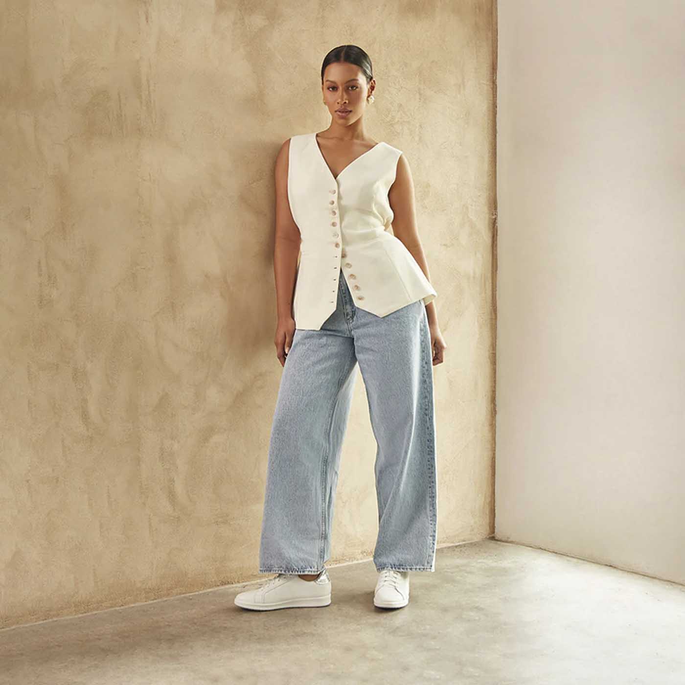 Jackie V - White/Silver - Image 6